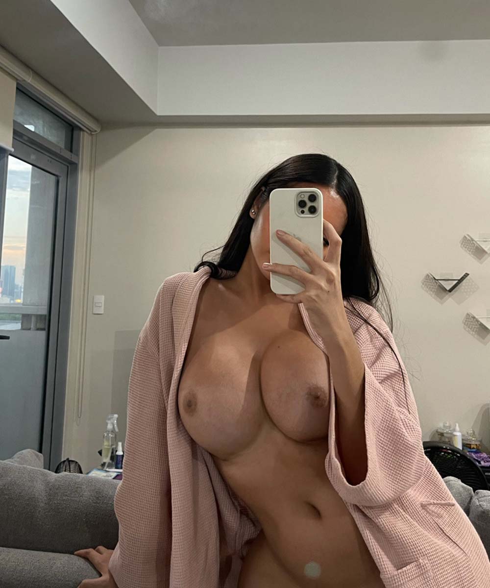 Angela Castellanos naked in Guangzhou