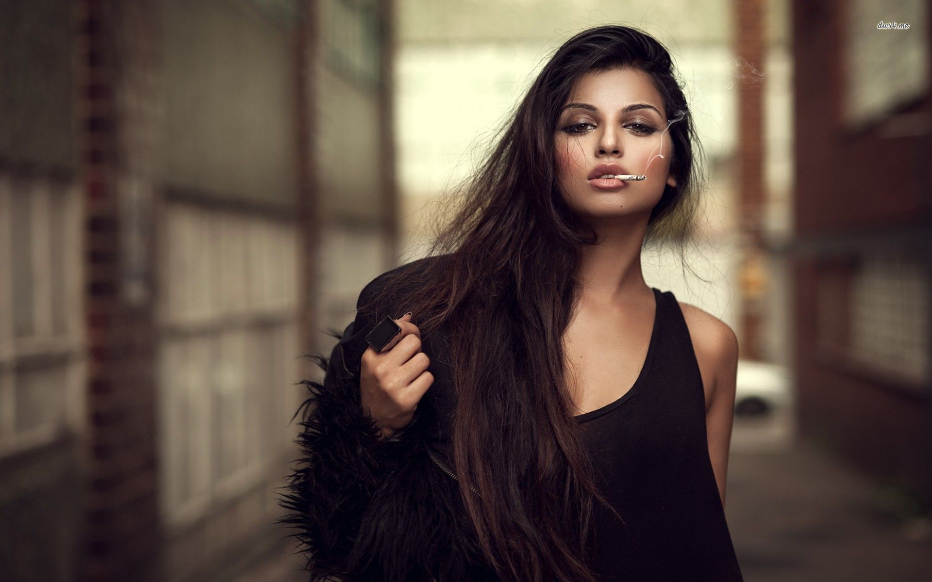 A playful frame from Sassy girls — online in Guangzhou