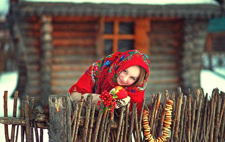 Sexy girl Women in Slavic costumes in Guangzhou